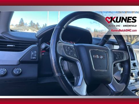 Used 2016 GMC Yukon XL SLT image 14