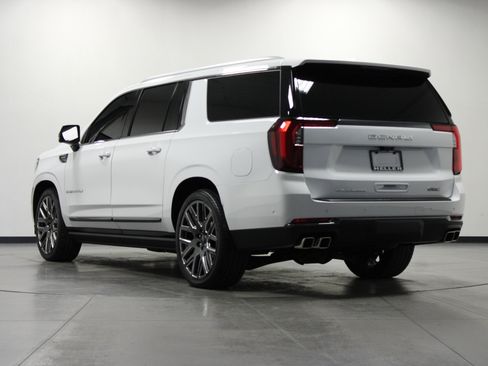 Used 2026 GMC Yukon XL Denali Ultimate AWD/4WD image 6
