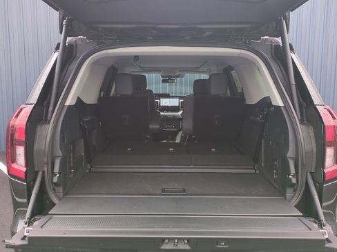 New 2026 Ford Expedition Active image 8