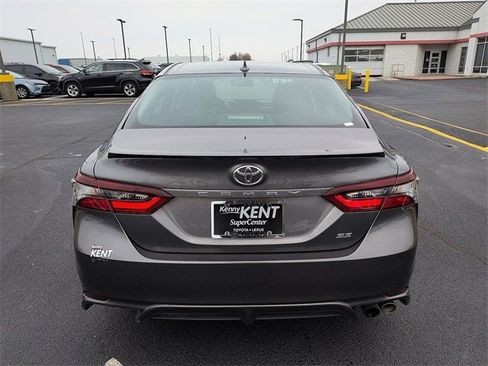 Used 2023 Toyota Camry SE image 6