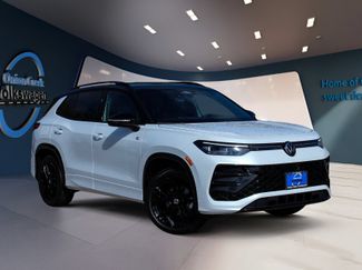 New 2026 Volkswagen Tiguan SE R-Line FWD video 1