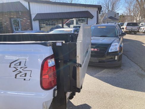 Used 2015 Ford F250 XL w/ XL Appearance Package image 5