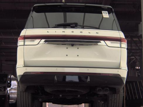 Used 2023 Lincoln Navigator L Black Label image 7