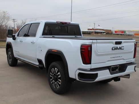 New 2026 GMC Sierra 2500 Denali Ultimate image 3