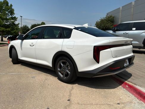 Used 2025 Kia K4 FWD image 8
