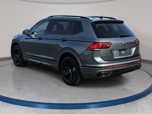 Used 2024 Volkswagen Tiguan SE R-Line image 7