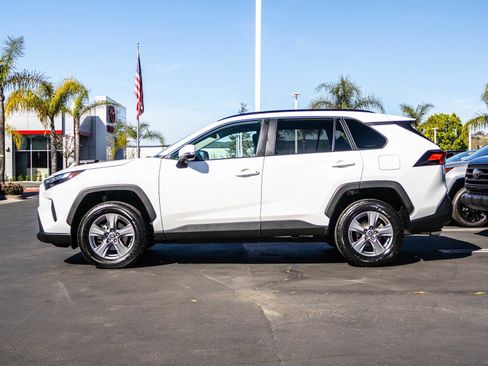 Used 2024 Toyota RAV4 XLE image 4