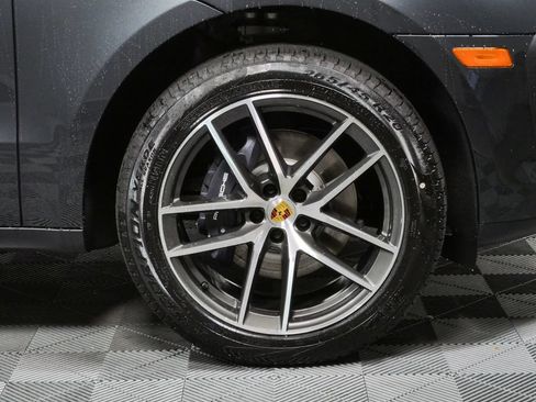 New 2026 Porsche Macan AWD/4WD image 31