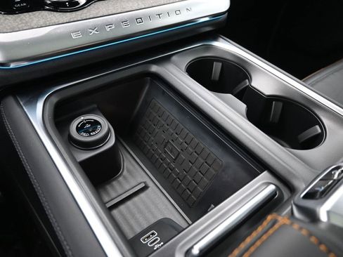 New 2025 Ford Expedition Tremor image 2