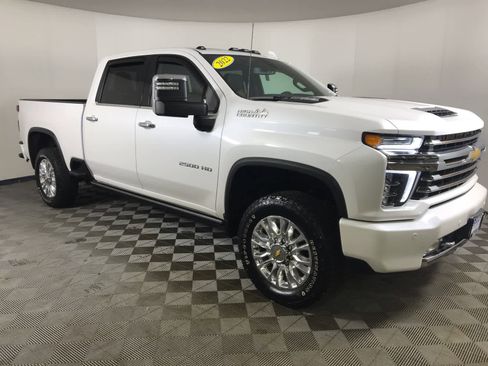 Used 2022 Chevrolet Silverado 2500 High Country w/ Safety Package II image 1