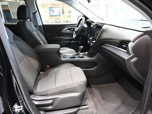 Used 2018 Chevrolet Traverse LT image 10