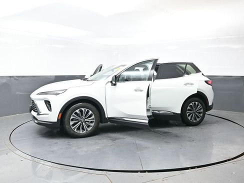 Used 2024 Buick Envision Preferred image 58