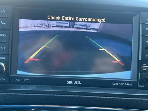 Used 2018 Dodge Grand Caravan SXT w/ Driver Convenience Group image 16