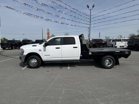 Used 2024 RAM 3500 SLT w/ Quick Order Package 2YG SLT AWD/4WD image 11