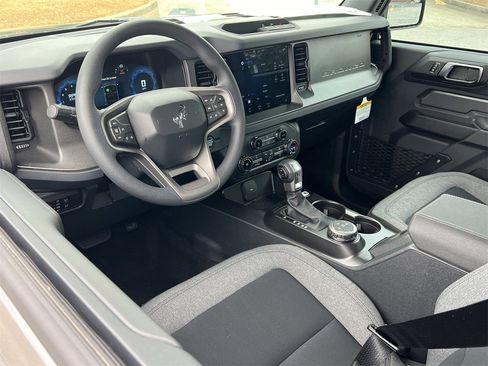 New 2025 Ford Bronco 2-Door image 2