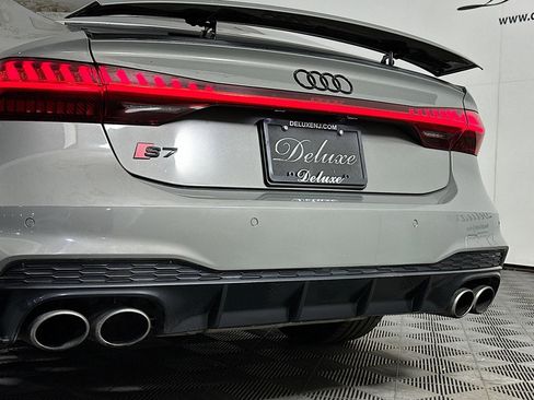 Used 2022 Audi S7 Premium Plus w/ S Sport Package AWD/4WD image 26
