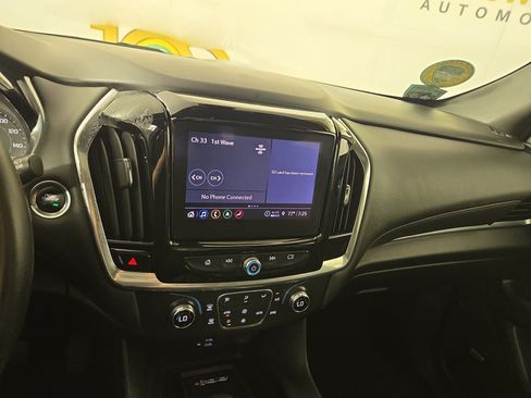 Used 2022 Chevrolet Traverse RS AWD/4WD image 22