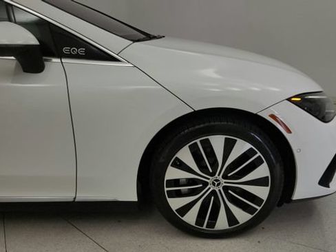 Used 2023 Mercedes-Benz EQE 500 4MATIC Sedan image 37