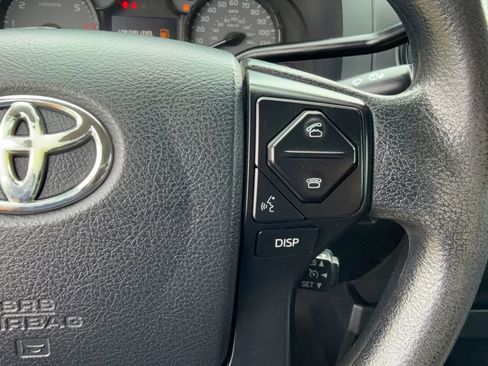 Used 2017 Toyota Tundra SR image 18