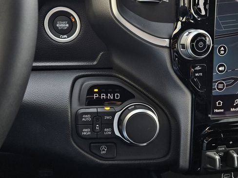 New 2026 RAM 1500 4x4 Crew Cab image 20