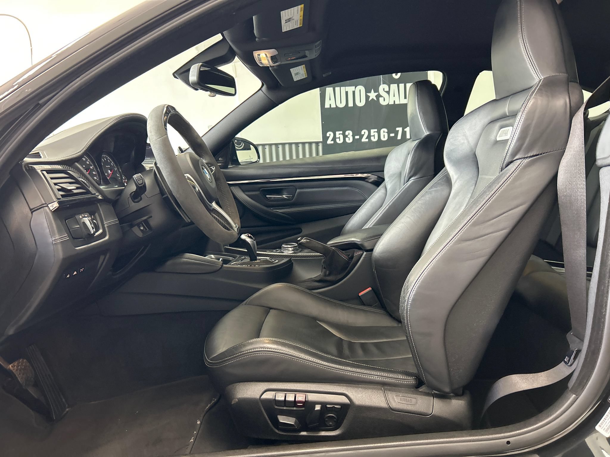 Used 2015 BMW M4 Coupe RWD image 8
