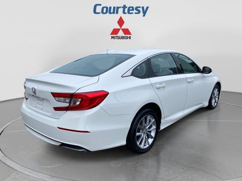 Used 2022 Honda Accord LX image 5