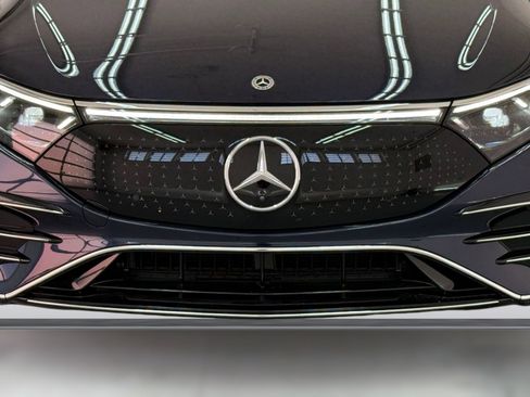 Used 2023 Mercedes-Benz EQS 580 4MATIC Sedan image 24
