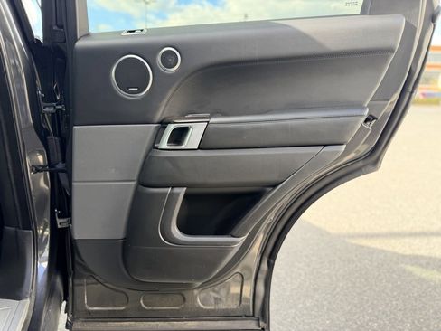 Used 2020 Land Rover Range Rover Sport HSE image 22