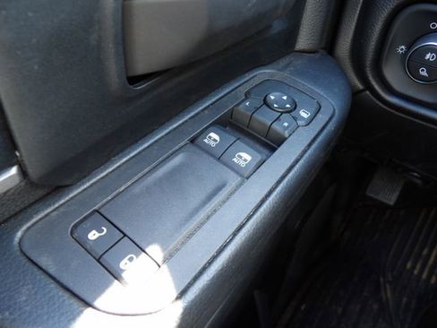 Used 2026 RAM 2500 Tradesman AWD/4WD image 17