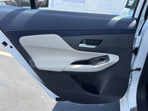 New 2026 Nissan Sentra SL w/ Floor Mat Package FWD image 47