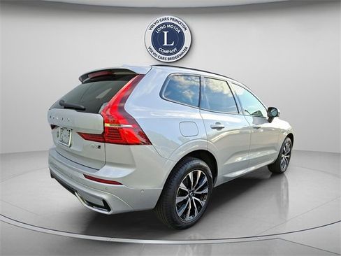 Certified 2025 Volvo XC60 B5 Plus image 6