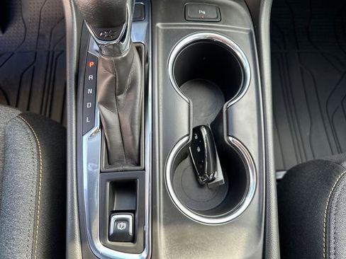 Used 2023 Chevrolet Equinox LT w/ LPO, Floor Liner Package image 34