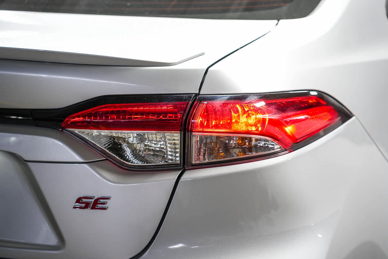 Certified 2025 Toyota Corolla SE FWD image 6