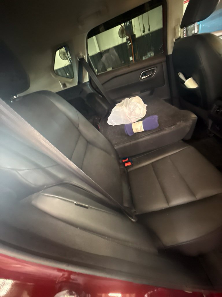 Used 2021 Nissan Rogue SV w/ Premium Package FWD image 10