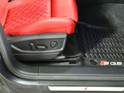 Certified 2023 Audi SQ5 Premium Plus w/ Premium Plus Package image 12