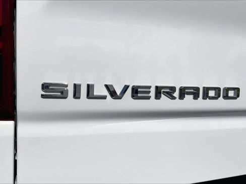 Used 2023 Chevrolet Silverado 1500 RST w/ Z71 Off-Road Package AWD/4WD image 31