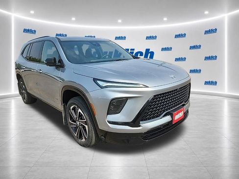 Certified 2025 Buick Enclave Sport Touring w/ Power Package AWD/4WD image 7