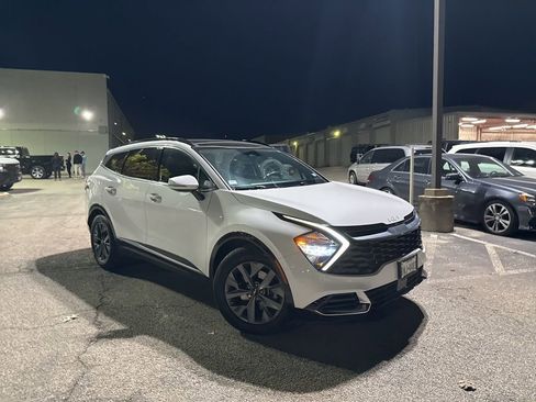 Used 2023 Kia Sportage SX image 34