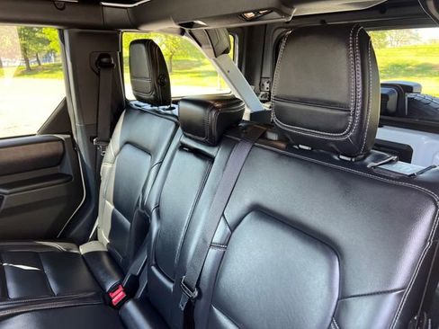 Used 2025 Ford Bronco Outer Banks AWD/4WD image 25