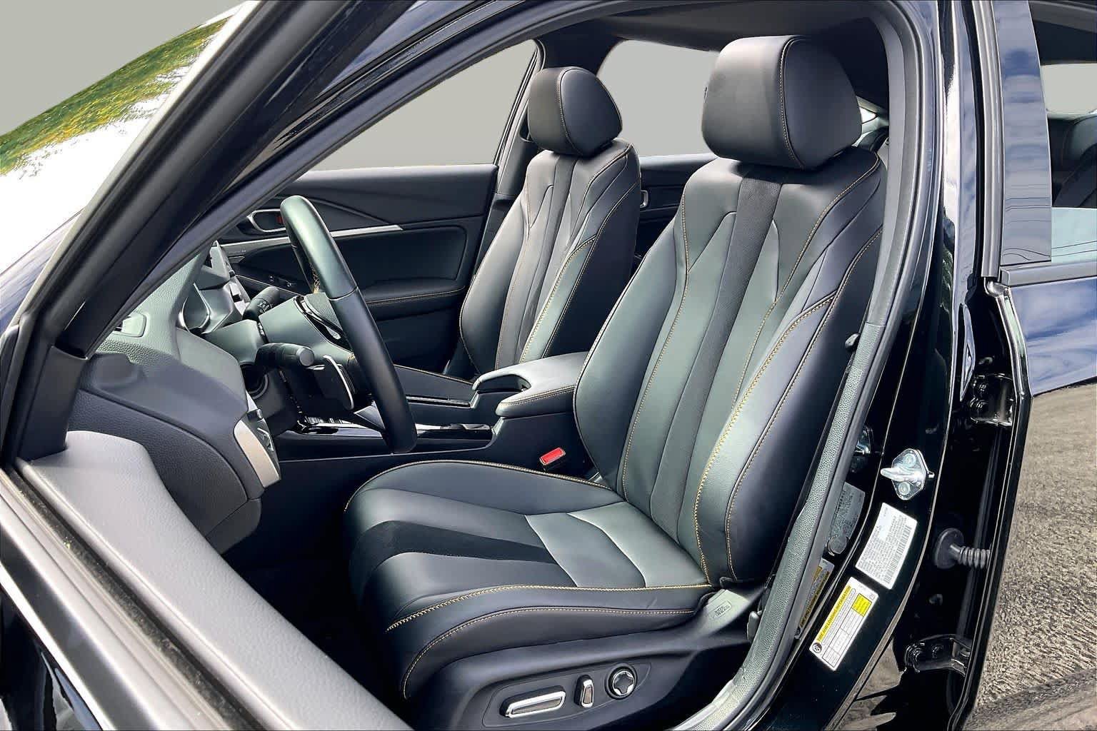 Certified 2026 Acura Integra A-Spec w/ Technology Package FWD image 8