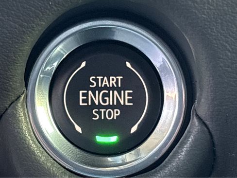 New 2025 Chevrolet Suburban Premier image 5