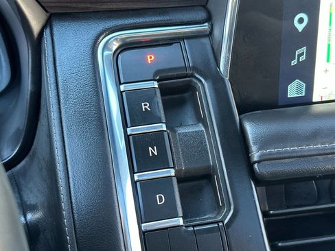 Used 2024 Chevrolet Tahoe Z71 AWD/4WD image 26