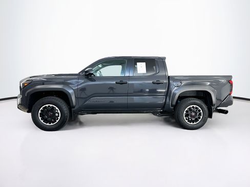 Used 2024 Toyota Tacoma TRD Off-Road AWD/4WD image 4