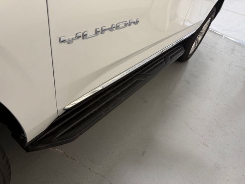 Used 2021 GMC Yukon SLT w/ SLT Luxury Plus Package AWD/4WD image 6
