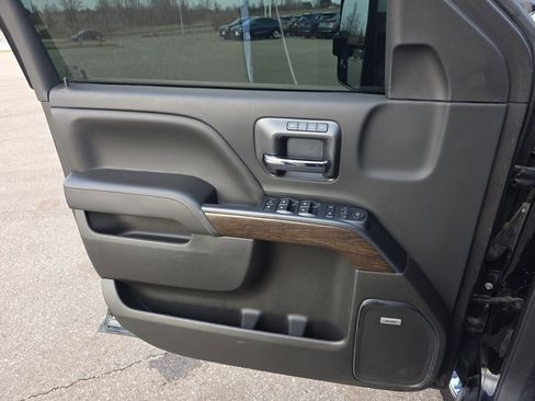 Used 2018 GMC Sierra 1500 Denali image 27