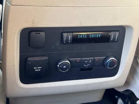 Used 2017 Ford Expedition Limited w/ Equipment Group 301A AWD/4WD image 16