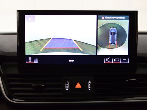 Certified 2024 Audi Q5 e Premium Plus AWD/4WD image 33