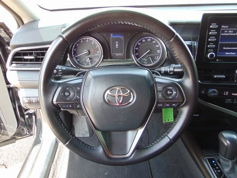 Used 2023 Toyota Camry SE FWD image 15