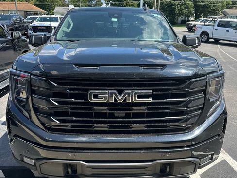 Used 2024 GMC Sierra 1500 Elevation w/ Elevation Premium Package AWD/4WD image 2