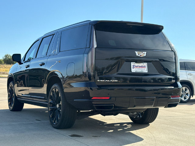 Used 2025 Cadillac Escalade ESV Sport w/ Touring Package AWD/4WD image 6